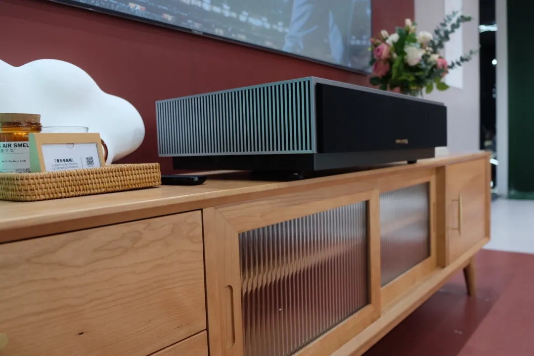 1625743425792259.jpg 01.webp.jpg